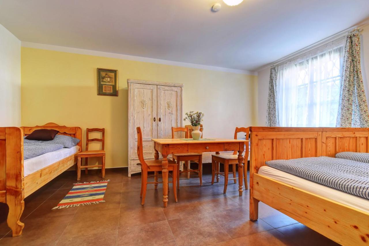 Na Letnim Byte Kouřim Dış mekan fotoğraf